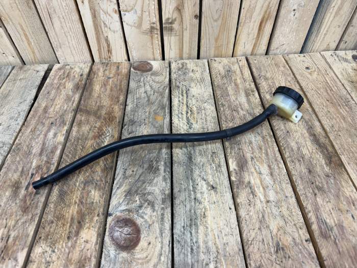 DEPOSITO LIQUIDO FRENO TRASERO KAWASAKI ER-6N 09-11