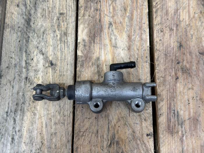 BOMBA FRENO TRASERO KAWASAKI ER-6N 09-11