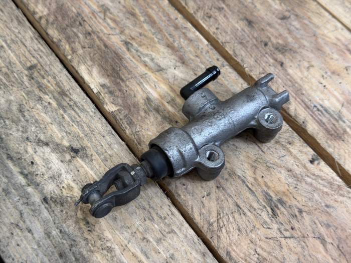 BOMBA FRENO TRASERO KAWASAKI ER-6N 09-11