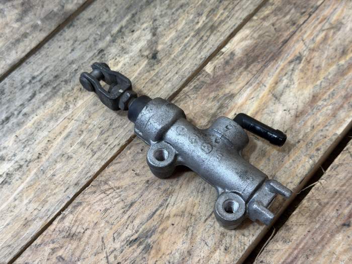 BOMBA FRENO TRASERO KAWASAKI ER-6N 09-11