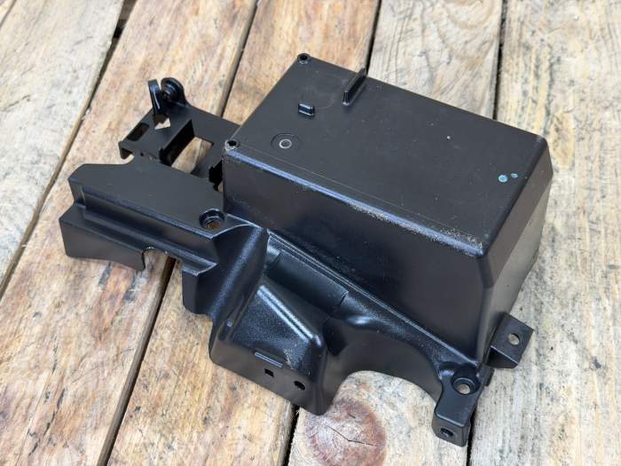 CAJA DE BATERIA KAWASAKI ER-6N 09-11