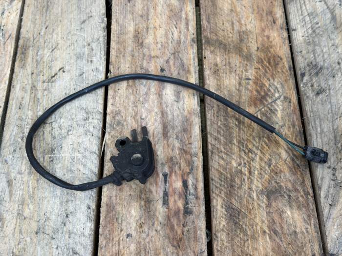 SENSOR DE CABALLETE KAWASAKI ER-6N 09-11