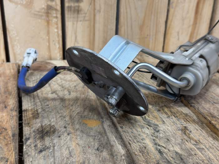 BOMBA COMBUSTIBLE SUZUKI BURGMAN 400 07-17
