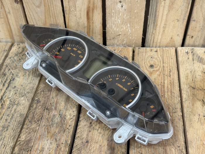 CUADRO INSTRUMENTOS SUZUKI BURGMAN 400 07-17