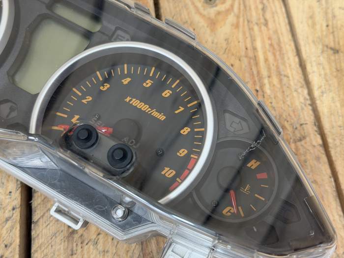 CUADRO INSTRUMENTOS SUZUKI BURGMAN 400 07-17