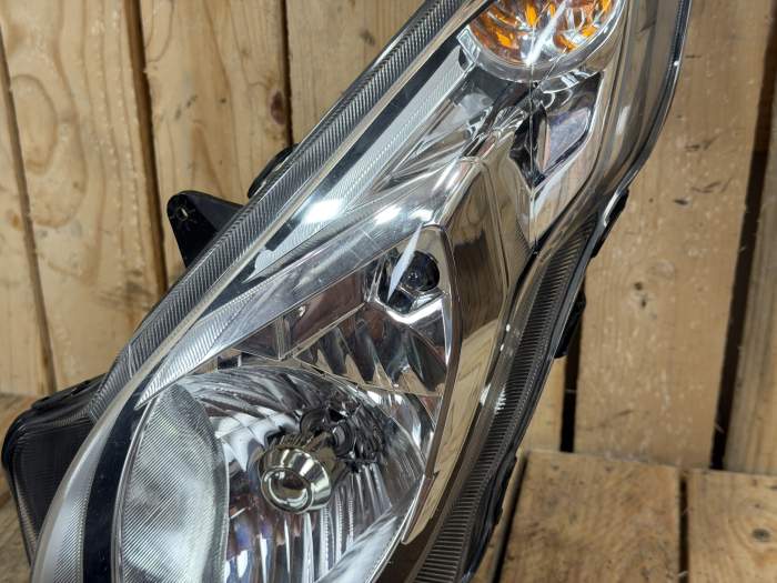FARO IZQUIERDO BURGMAN 400 07-17