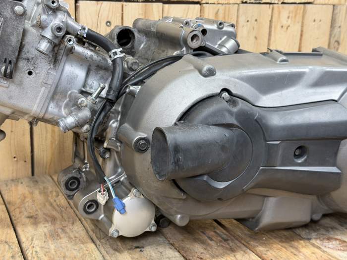MOTOR SUZUKI BURGMAN 400 07-17