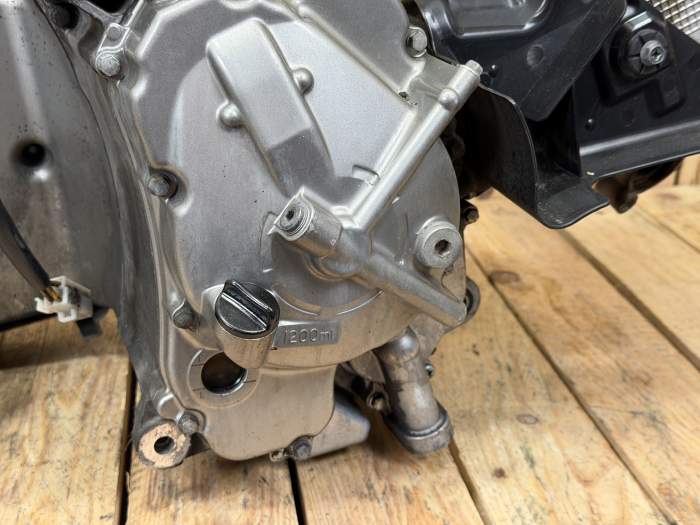 MOTOR SUZUKI BURGMAN 400 07-17