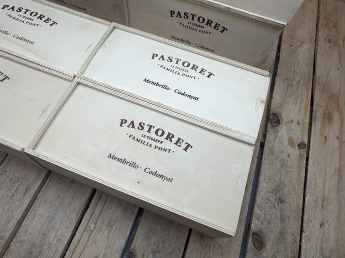 LOTE 9 CAJAS MEMBRILLO PASTORET