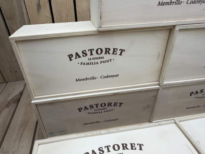 LOTE 9 CAJAS MEMBRILLO PASTORET