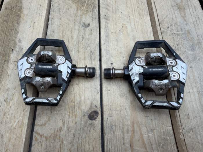 PEDALES SHIMANO PD-M8120