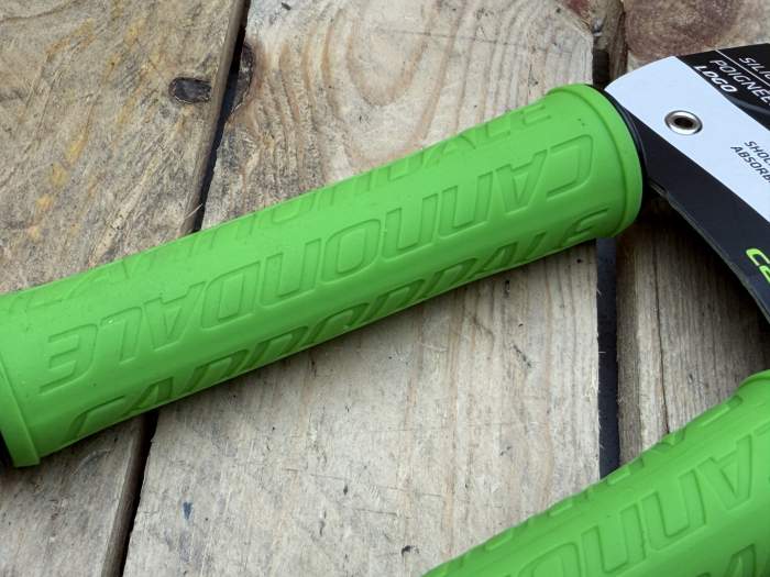 PUÑOS MANILLAR CANNONDALE VERDE