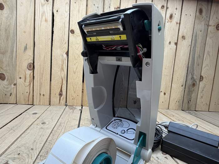 IMPRESORA ZEBRA TLP 2824 PLUS