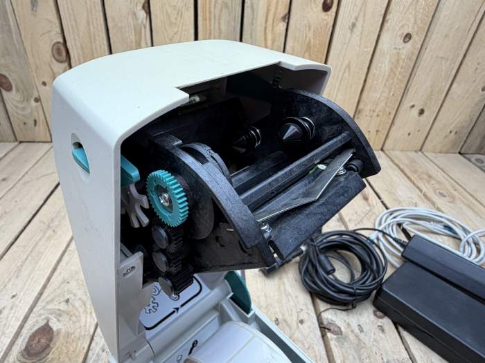 IMPRESORA ZEBRA TLP 2824 PLUS