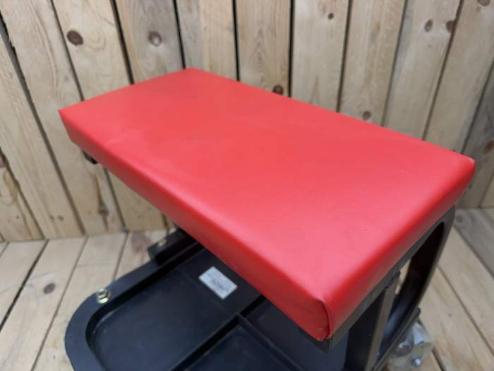 TABURETE WILTEC CON RUEDAS MEJORADAS