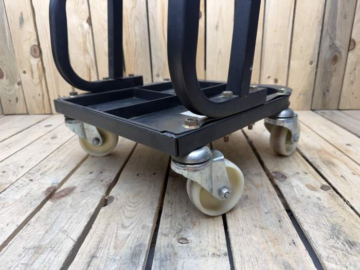 TABURETE WILTEC CON RUEDAS MEJORADAS