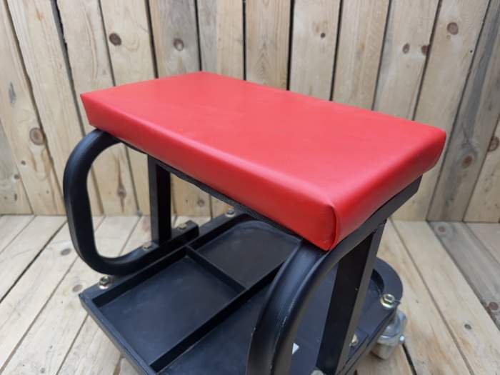TABURETE WILTEC CON RUEDAS MEJORADAS