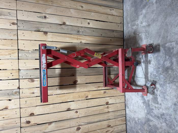 ELEVADOR NEUMATICO CON RUEDAS