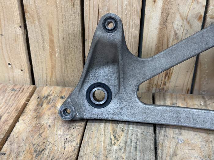 BRAZO OSCILANTE HONDA PS 125 06-13