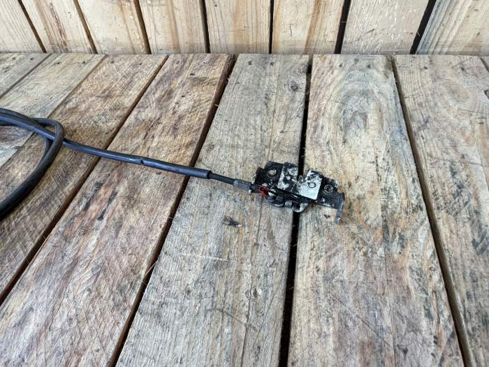 CABLE + CIERRE DE ASIENTO HONDA PS 125 06-13