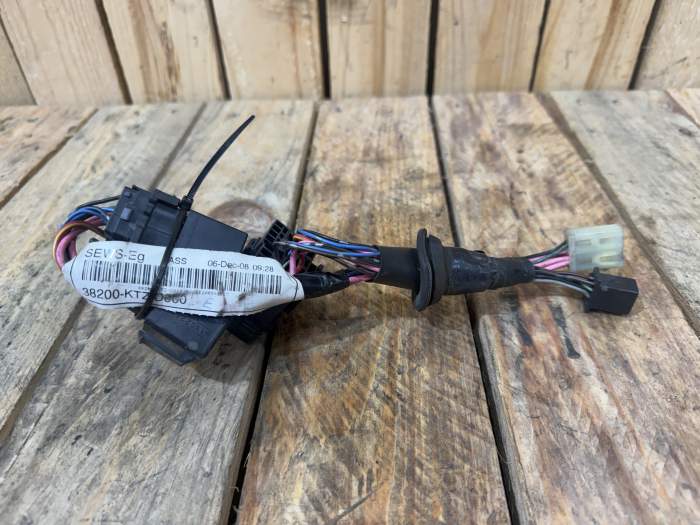INSTALACION FUSIBLES HONDA PS 125 06-13
