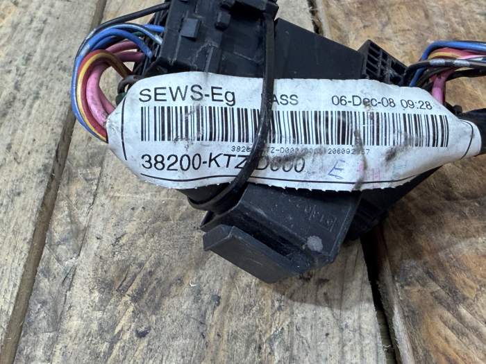 INSTALACION FUSIBLES HONDA PS 125 06-13