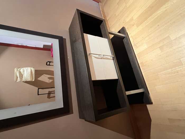 MUEBLE RECIBIDOR CON ESPEJO - QrBox.es