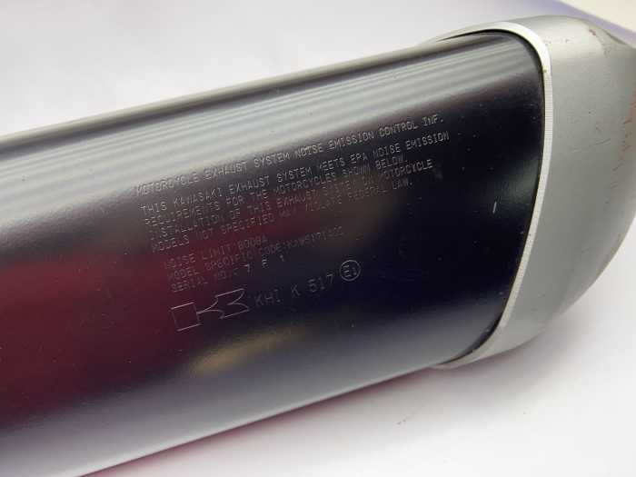 ESCAPE ORIGINAL KAWASAKI GTR1400 - QrBox.es