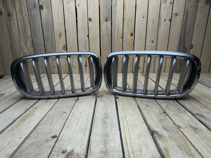 PARRILLA ORIGINAL BMW X5 M50 F15