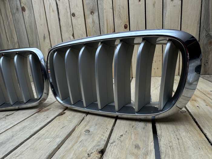 PARRILLA ORIGINAL BMW X5 M50 F15 - QrBox.es