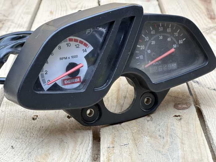 CUENTAQUILOMETROS DERBI STREME SM