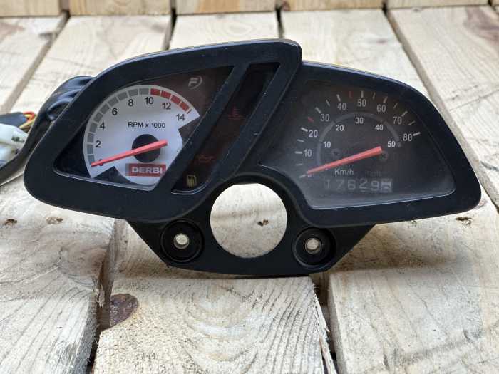 CUENTAQUILOMETROS DERBI STREME SM