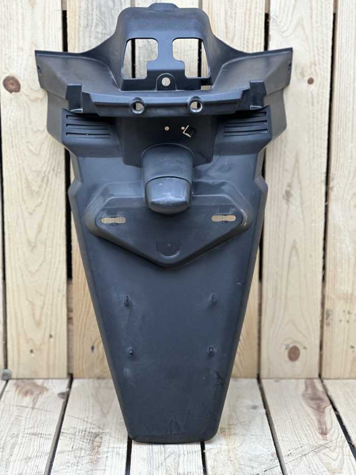 GUARDABARROS PORTAMATRICULAS XMAX 125 2007 - QrBox.es