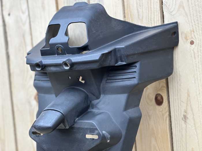 GUARDABARROS PORTAMATRICULAS XMAX 125 2007