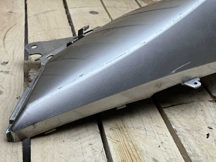 PLASTICO LATERAL TMAX 500