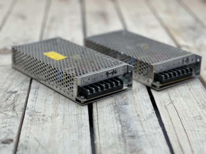 FUENTE DE ALIMENTACION S-120-12