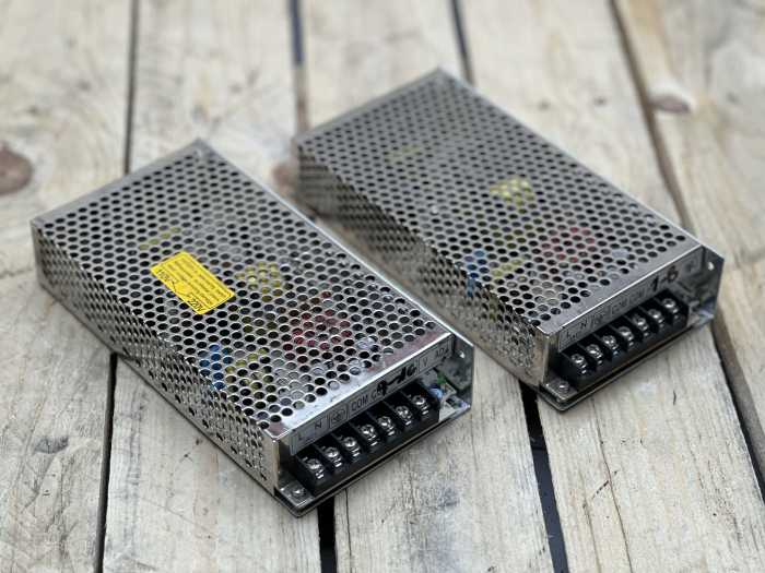 FUENTE DE ALIMENTACION S-120-12 - QrBox.es