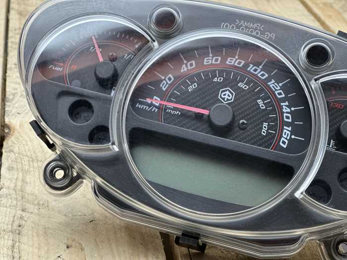 CUENTAQUILOMETROS PIAGGIO BV350 ABS