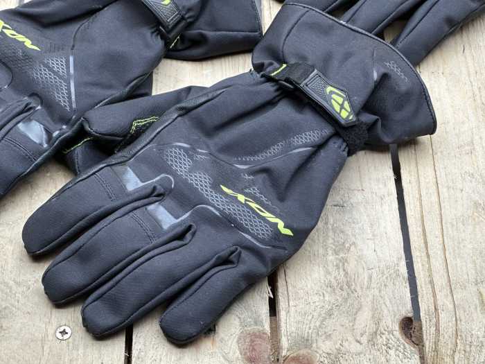 GUANTES T-2XL IXON PRO INDY B/E - QrBox.es