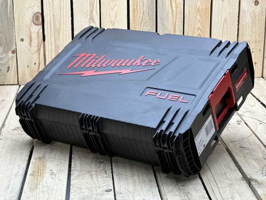 MALETIN MILWAUKEE M18 - QrBox.es