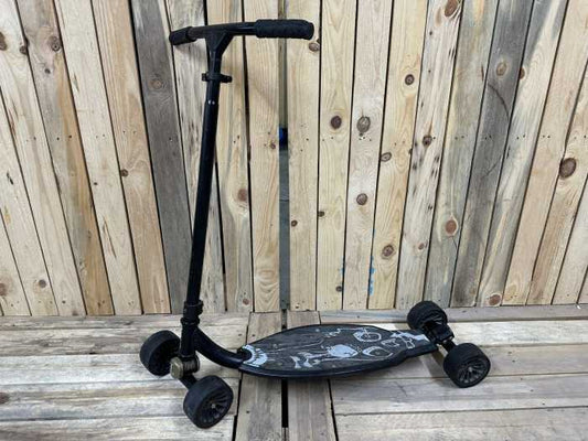 PATINETE OXELO 4 RUEDAS NEGRO - QrBox.es