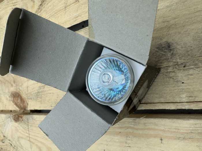 BOMBILLA 35W HALOGENA MR11