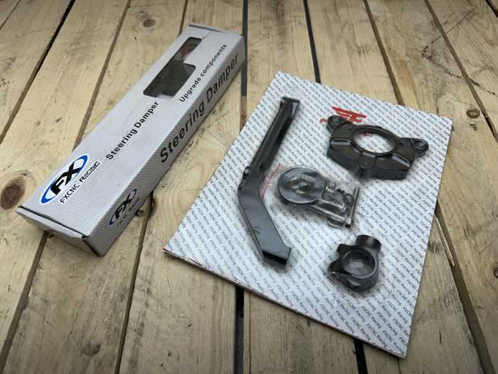AMORTIGUADOR DE DIRECCION Z1000