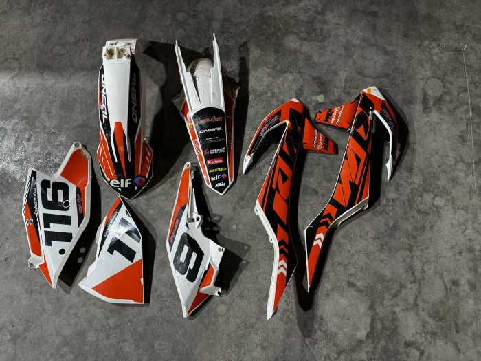 PLASTICA ORIGINAL KTM EXC 2017