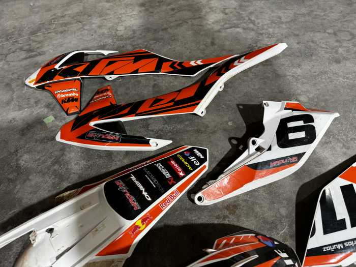 PLASTICA ORIGINAL KTM EXC 2017