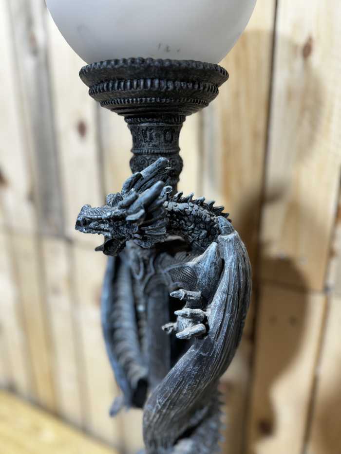 LAMPARA DRAGON 88x25x25cm - QrBox.es
