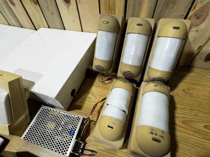 PACK ALARMA NAVE INDUSTRIAL - QrBox.es