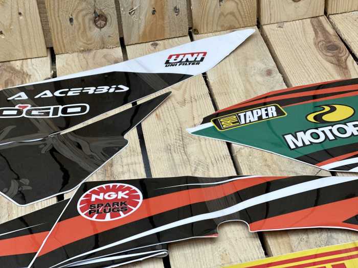 KIT ADHESIVOS KTM EXC 02-06