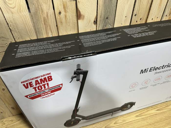 CAJA XIAOMI SCOOTER PRO 2 - QrBox.es