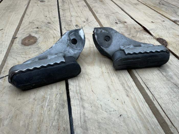 ESTRIBERAS ORIGINALES BMW GS